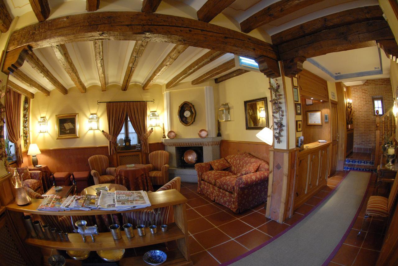Hotel Nava Real à Navacerrada Extérieur photo