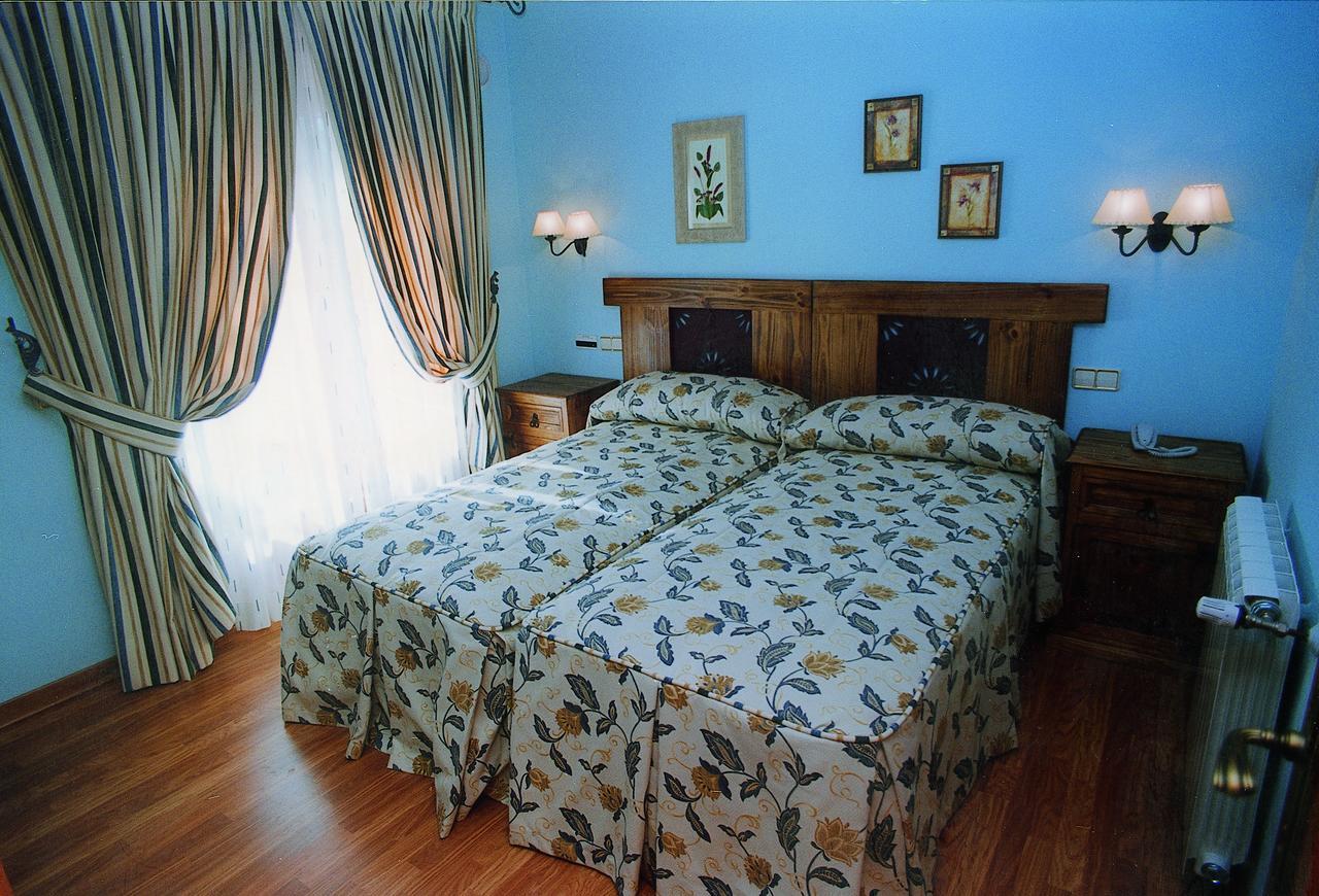 Hotel Nava Real à Navacerrada Extérieur photo