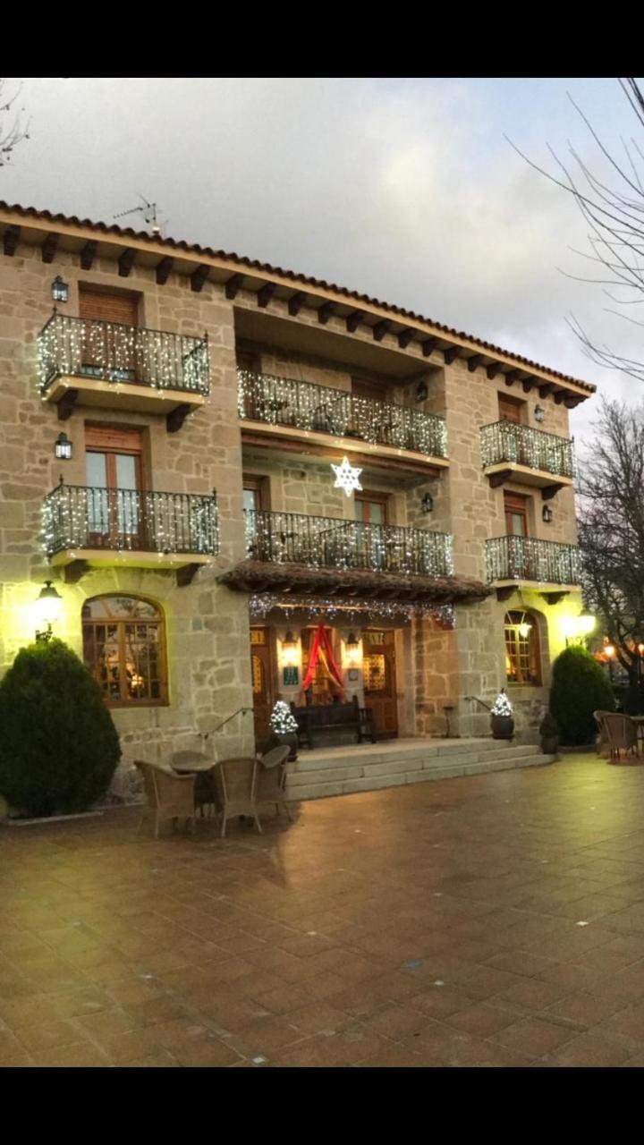 Hotel Nava Real à Navacerrada Extérieur photo